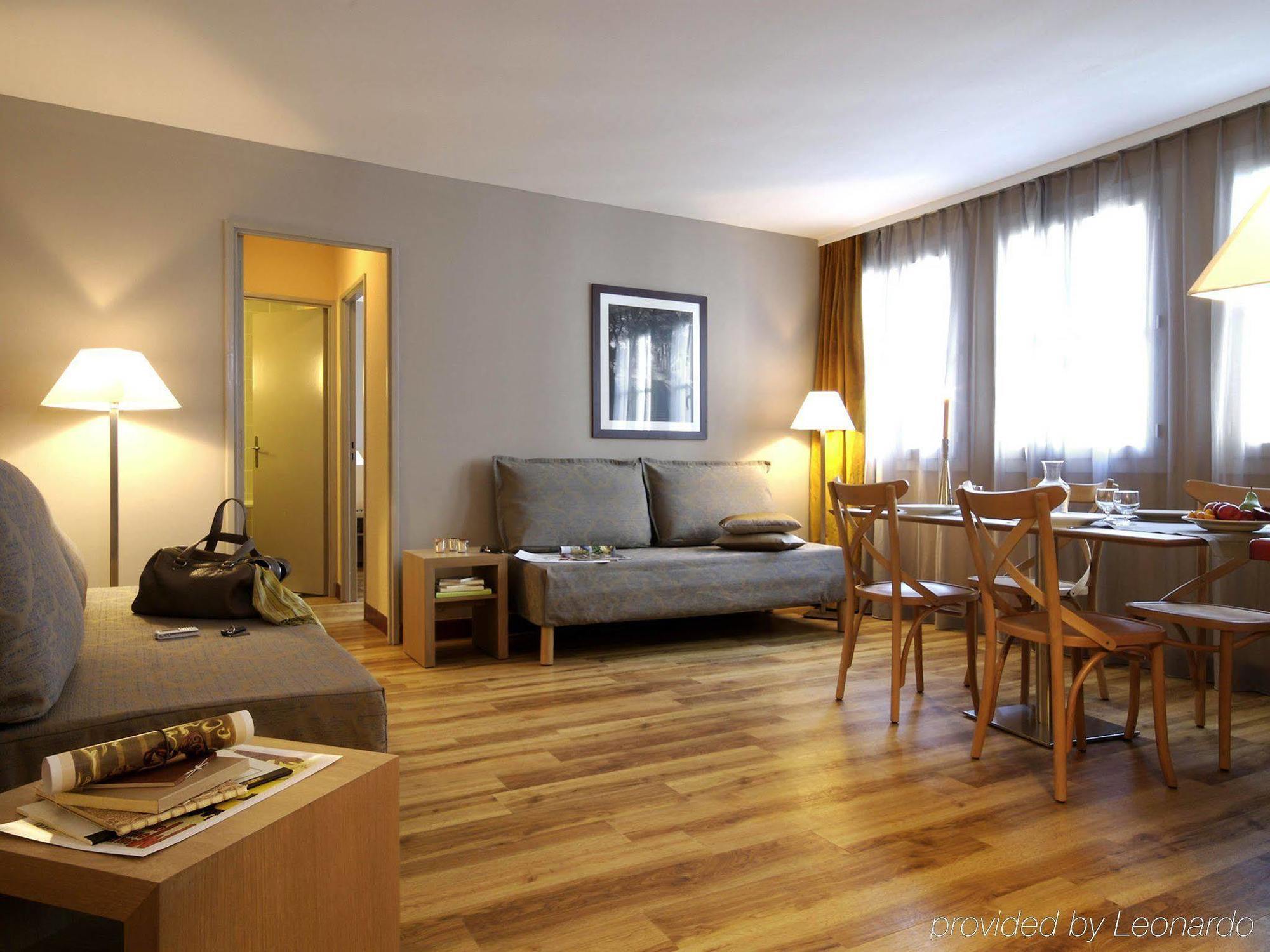 อดาจิโอ ปารีส มงมาร์ต อพาร์ตโฮเต็ล Aparthotel ภายนอก รูปภาพ