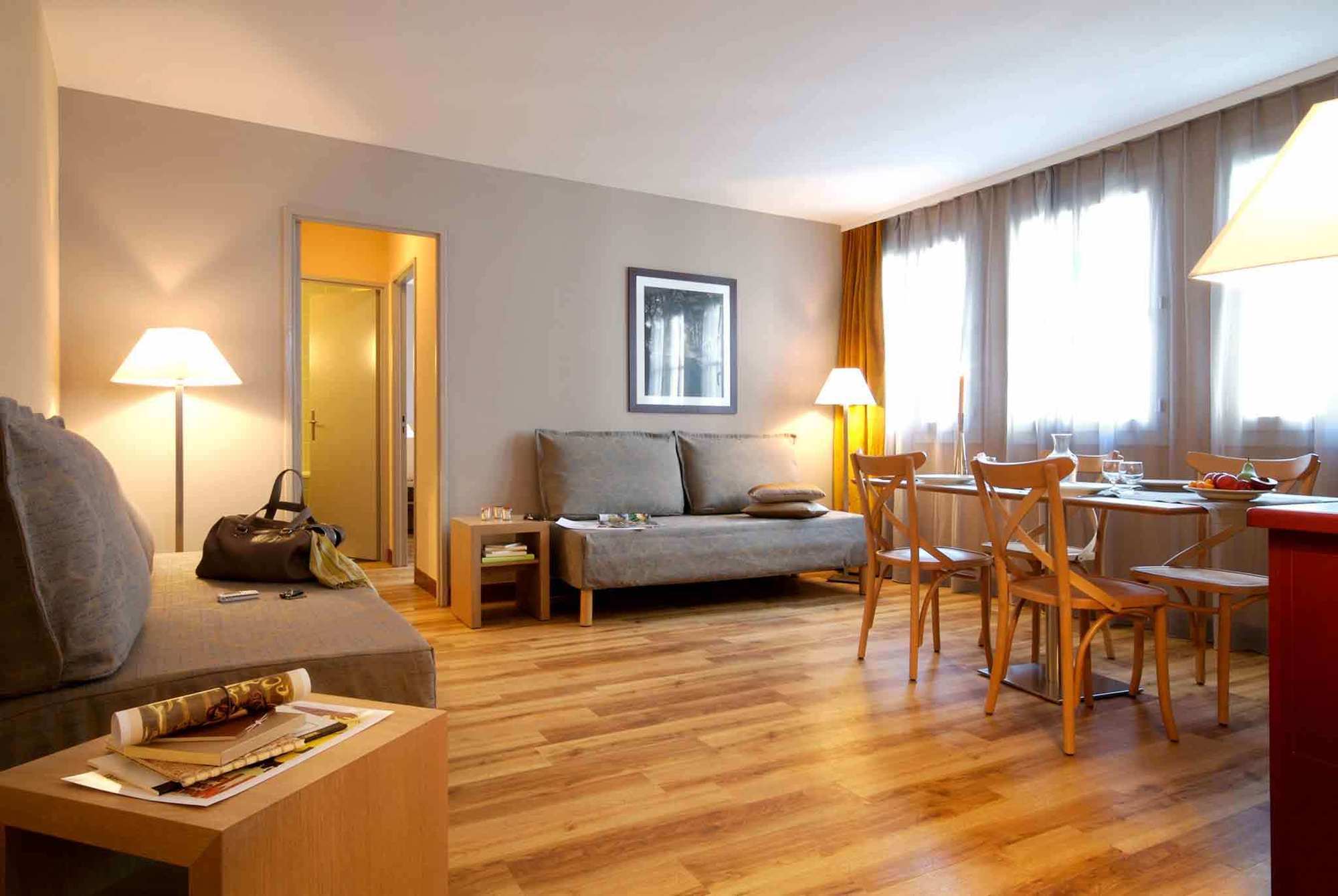 อดาจิโอ ปารีส มงมาร์ต อพาร์ตโฮเต็ล Aparthotel ภายนอก รูปภาพ